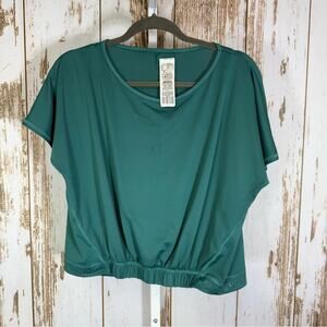 Domyos, Stylish Green Crop Top for Women. Size M-L. Good used condition!